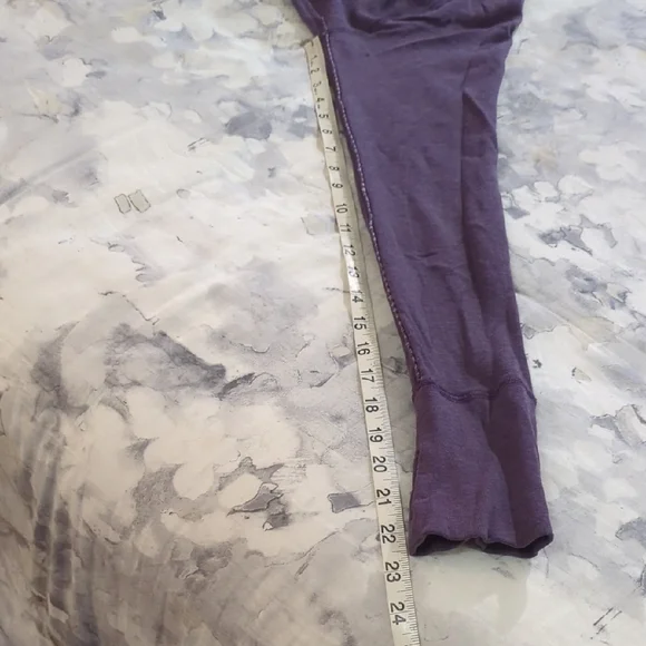 Size M Lululemon Purple Striped Long Sleeve Reversible Shirt - Picture 16 of 16